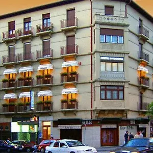 https://hostal-navarra-pamplona.sansebastianhotels.net